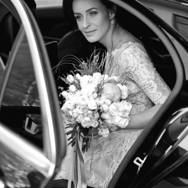 Bridal look transformation: from soft morning to stunning evening makeup